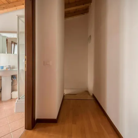Borgo Floor Con Parcheggio Apartmán